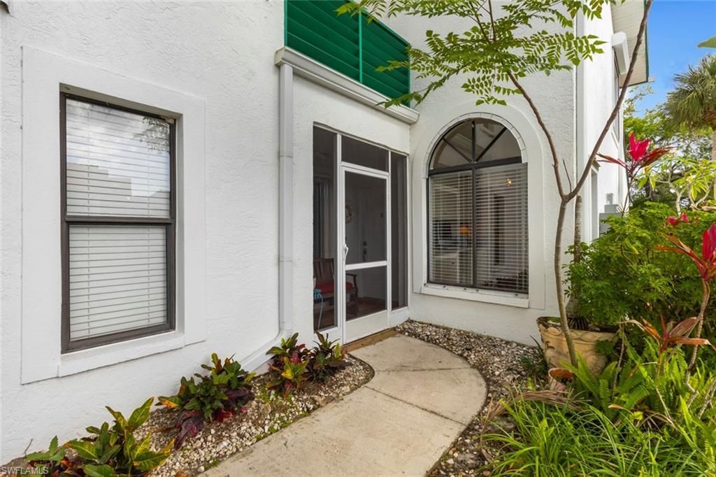 2294 Anchorage Ln, Unit B, Naples, FL 34104 Photo