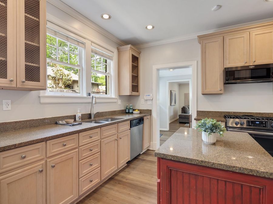 Property Image 16
