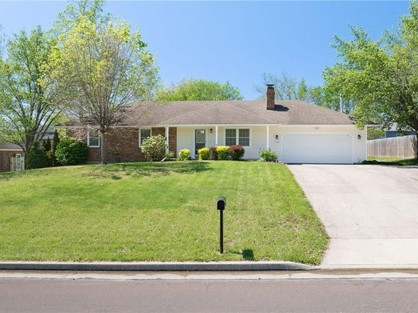 1800 Country Club Drive, Chillicothe, MO 64601