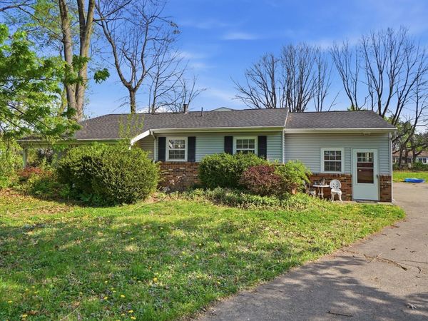 2318 Rodger Road , Obetz, OH 43207