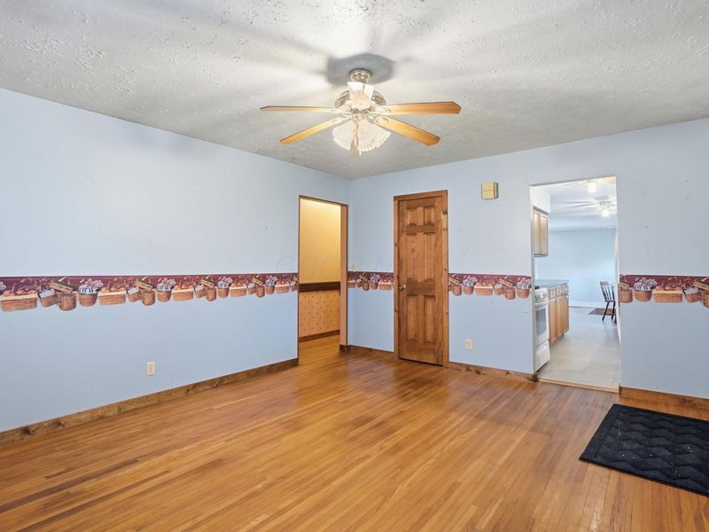 2318 Rodger Road , Obetz, OH 43207 Photo 14