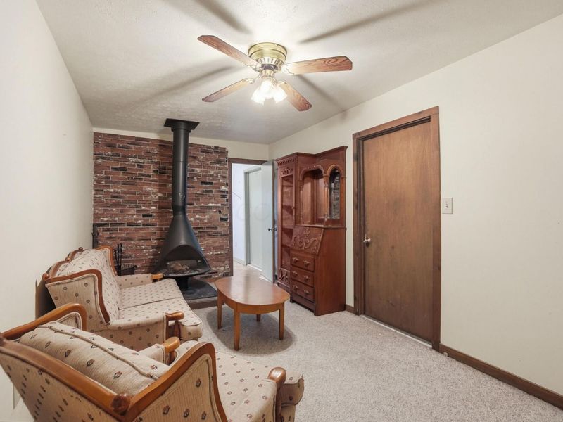 2318 Rodger Road , Obetz, OH 43207 Photo 16