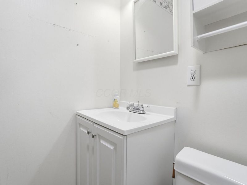 2318 Rodger Road , Obetz, OH 43207 Photo 28