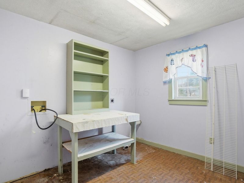 2318 Rodger Road , Obetz, OH 43207 Photo 32