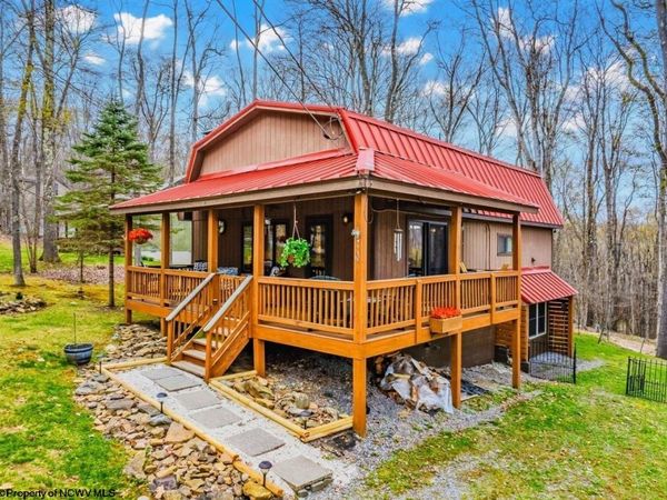 576 Hemlock Circle, Terra Alta, WV 26764