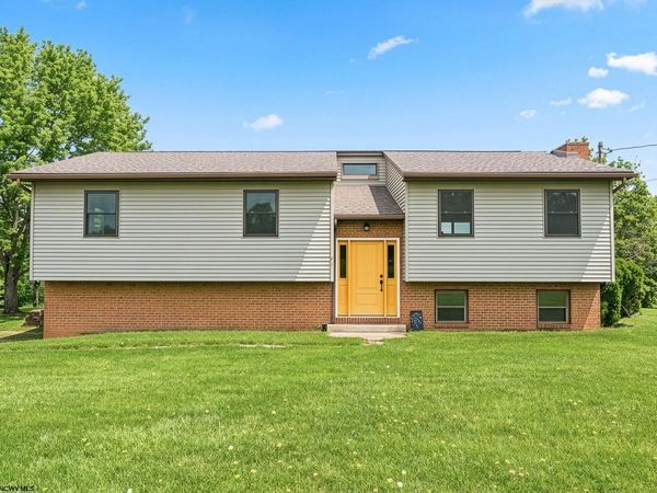 97 Bowlby Hill Road, Morgantown, WV 26501