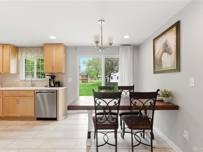 2898 Lantz Road, Beavercreek, OH 45434 Photo 7