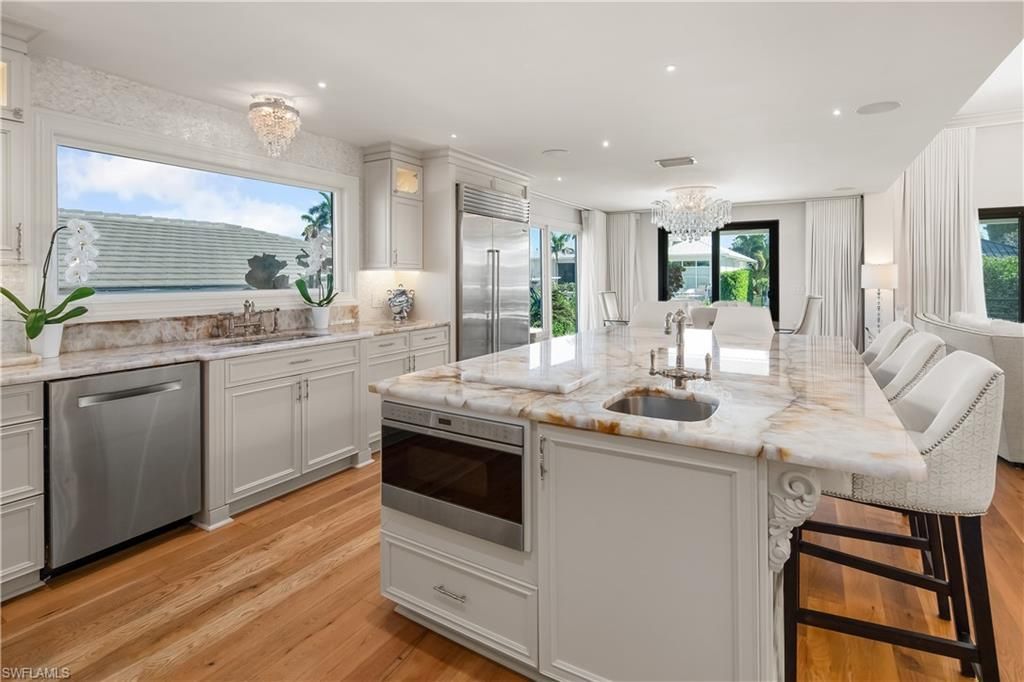 1585 Mullet Ln, Naples, FL 34102 Photo