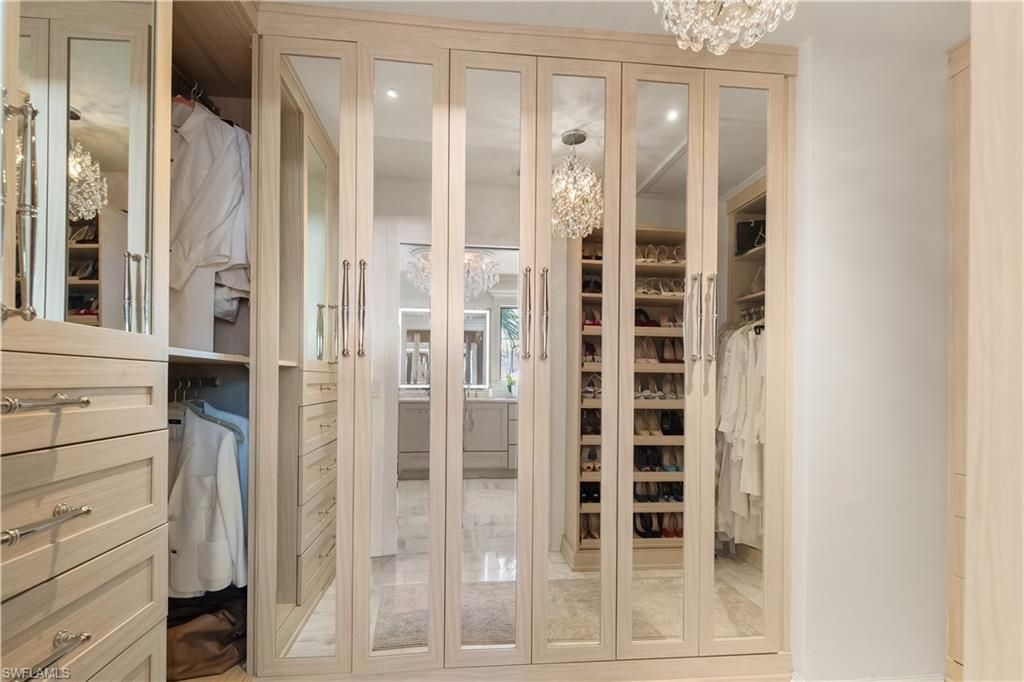 1585 Mullet Ln, Naples, FL 34102 Photo