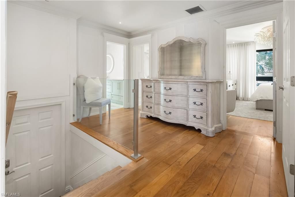 1585 Mullet Ln, Naples, FL 34102 Photo