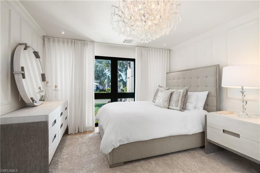 1585 Mullet Ln, Naples, FL 34102 Photo