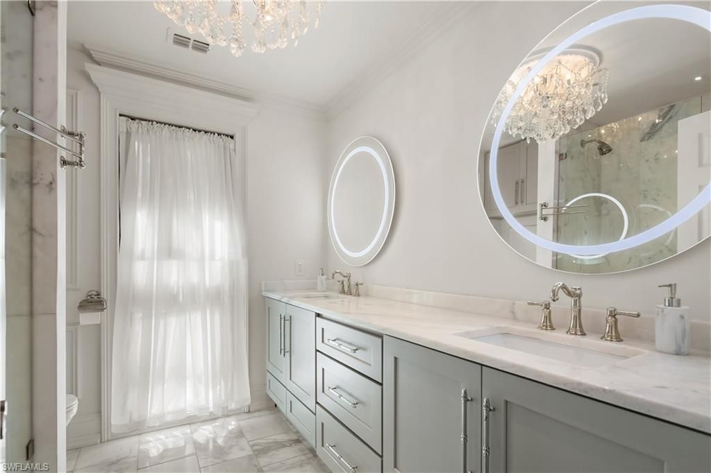 1585 Mullet Ln, Naples, FL 34102 Photo