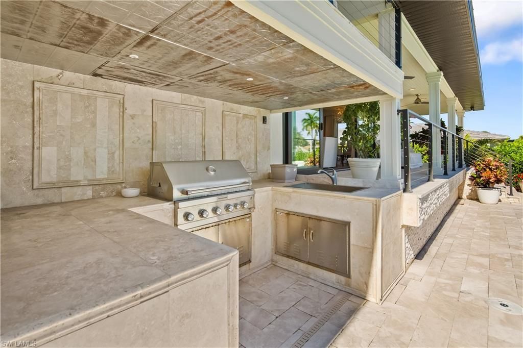 1585 Mullet Ln, Naples, FL 34102 Photo