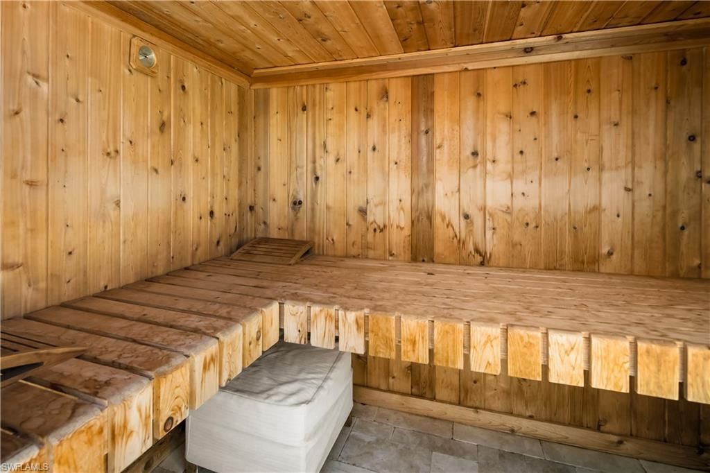 1585 Mullet Ln, Naples, FL 34102 Photo