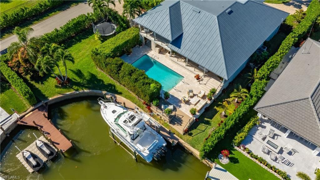 1585 Mullet Ln, Naples, FL 34102 Photo