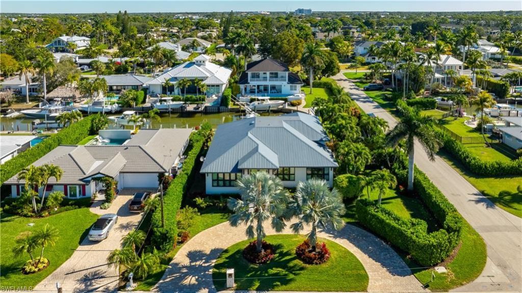 1585 Mullet Ln, Naples, FL 34102 Photo