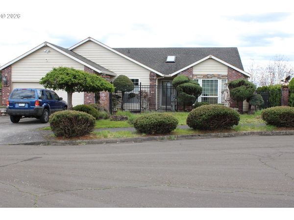 110 SW 16TH CT, Troutdale, OR 97060