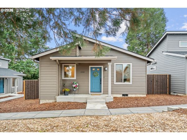 12300 Meadowlawn DR, Oregon City, OR 97045