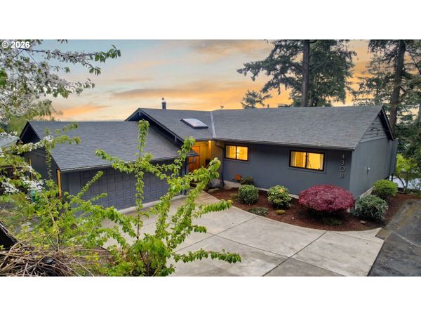 4308 SW CHESAPEAK AVE, Portland, OR 97239