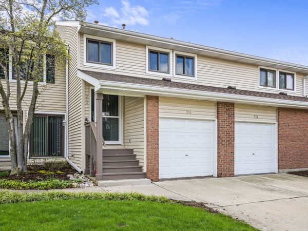 213 Winding Oak Lane , Buffalo Grove, IL 60089