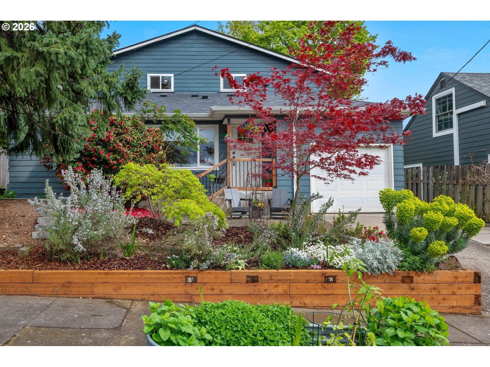 7725 SE Market St, Portland, OR 97215 Main Photo