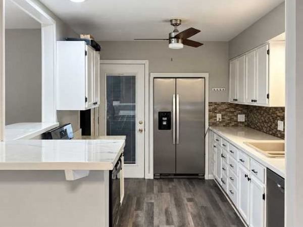 7516 Arthur Street NE, Fridley, MN 55432