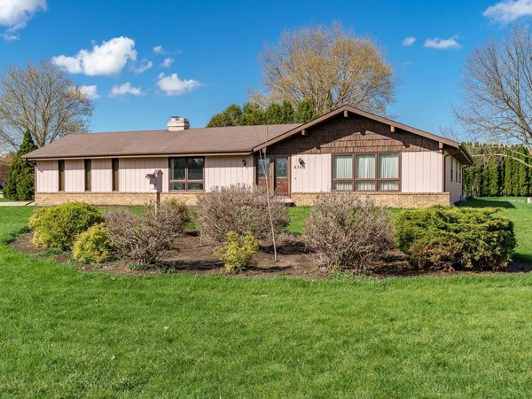 2308 N Pontiac Drive, Janesville, WI 53545