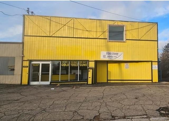 1902 Fenton Road , Flint, MI 48507 Main Photo