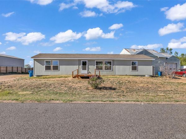 336 Lilac Circle , Lochbuie, CO 80603