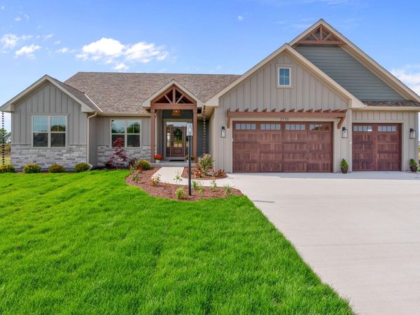 2110 Highland Way, Yorkville, WI 53177
