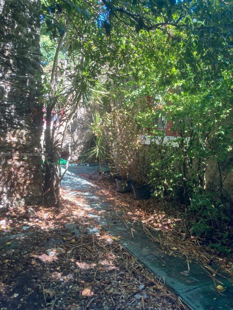 8238 NE 9th Ave , Miami, FL 33138 Photo