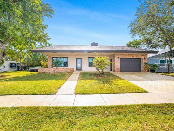 614 NE 3rd St, Dania Beach, FL 33004
