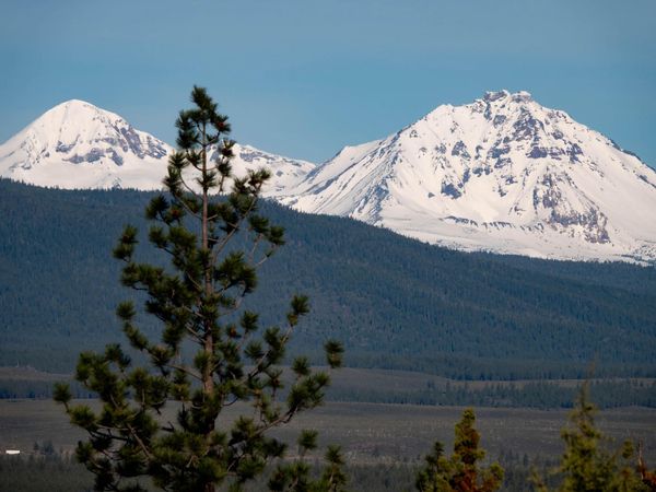 1945 NW Sun Ray Court, Bend, OR 97703