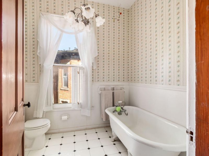 263 N Franklin Street , Delaware, OH 43015 Photo 40