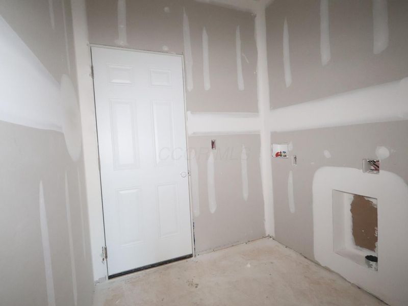 818 Hilton Drive, Reynoldsburg, OH 43068 Photo 10