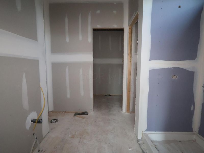 818 Hilton Drive, Reynoldsburg, OH 43068 Photo 12