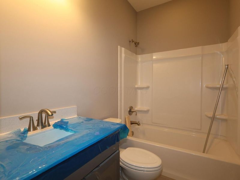 818 Hilton Drive, Reynoldsburg, OH 43068 Photo 14