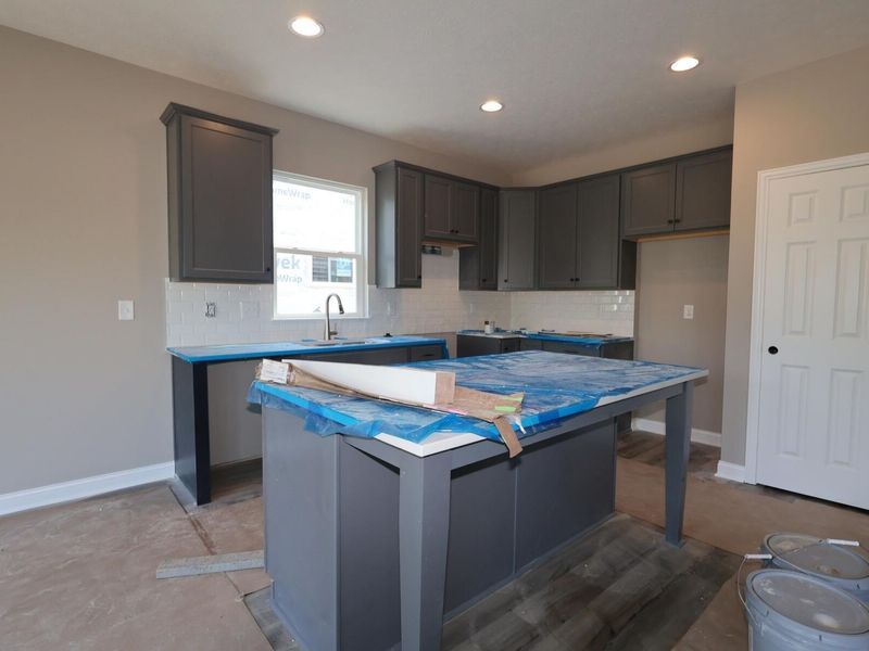 818 Hilton Drive, Reynoldsburg, OH 43068 Photo 2
