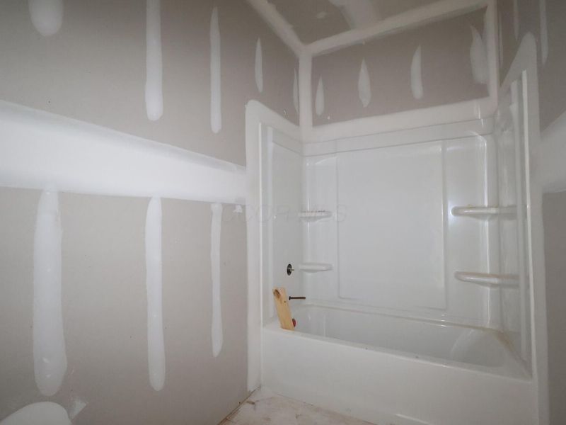 818 Hilton Drive, Reynoldsburg, OH 43068 Photo 9