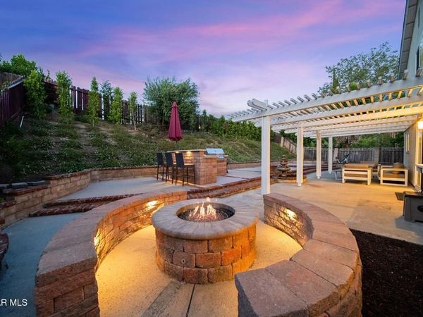 30623 Lakefront Drive, Agoura Hills, CA 91301