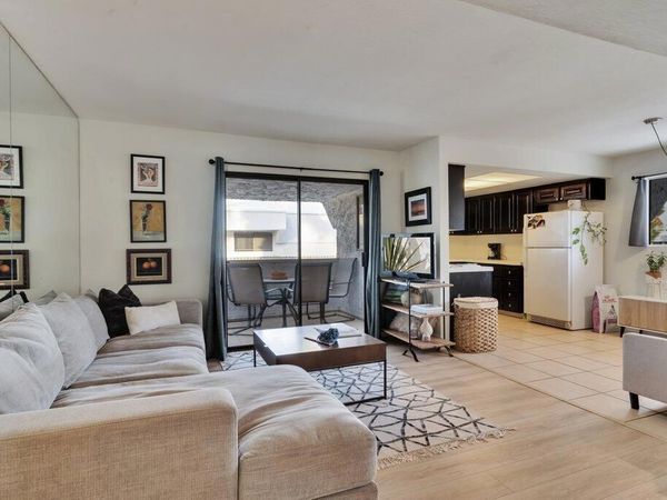 5301 E Waverly Drive, Unit 140, Palm Springs, CA 92264