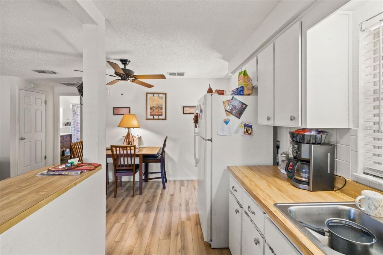 5931 13th Street , Zephyrhills, FL 33542 Photo