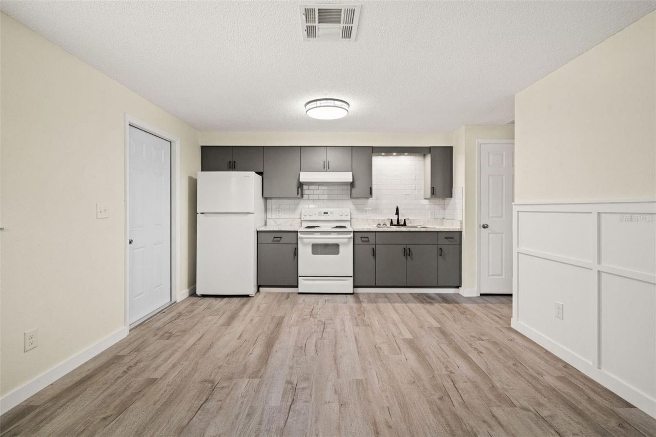 5931 13th Street, Zephyrhills, FL 33542 Photo