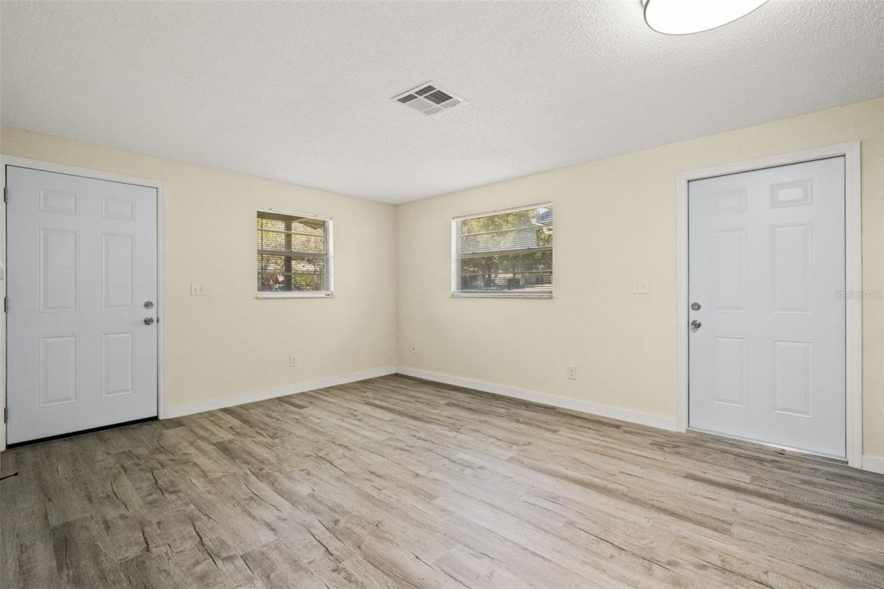 5931 13th Street , Zephyrhills, FL 33542 Photo