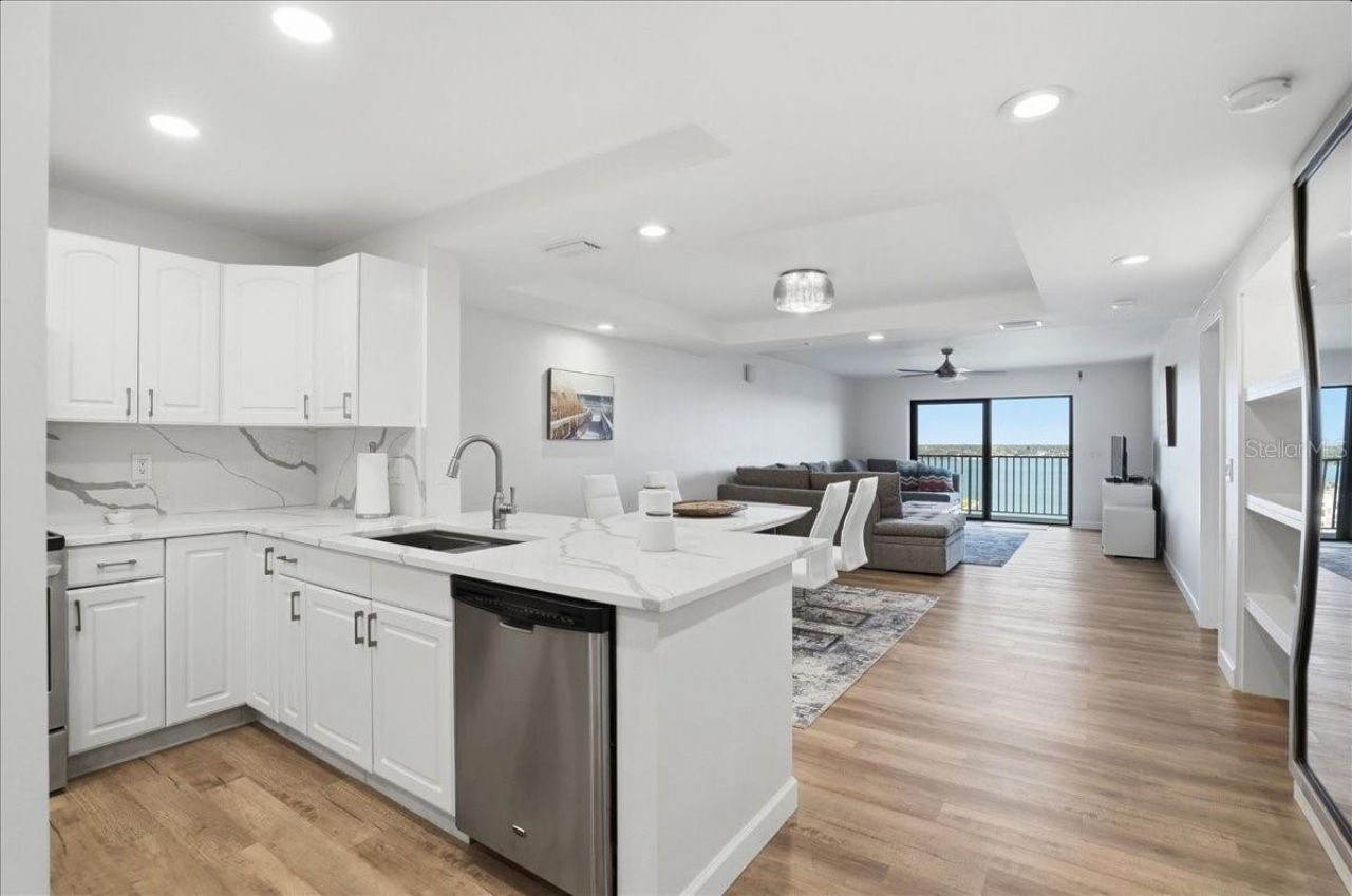 7300 Sun Island Drive S, Unit 905, South Pasadena, FL 33707 Photo