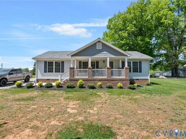 8250 Dennisville Road , Amelia Courthouse, VA 23002