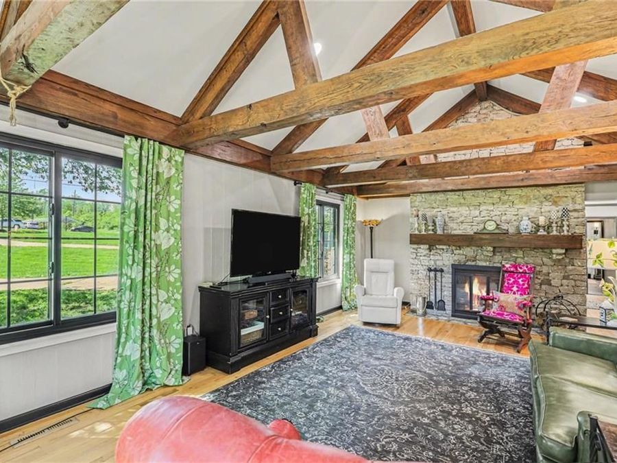 Property Image 11