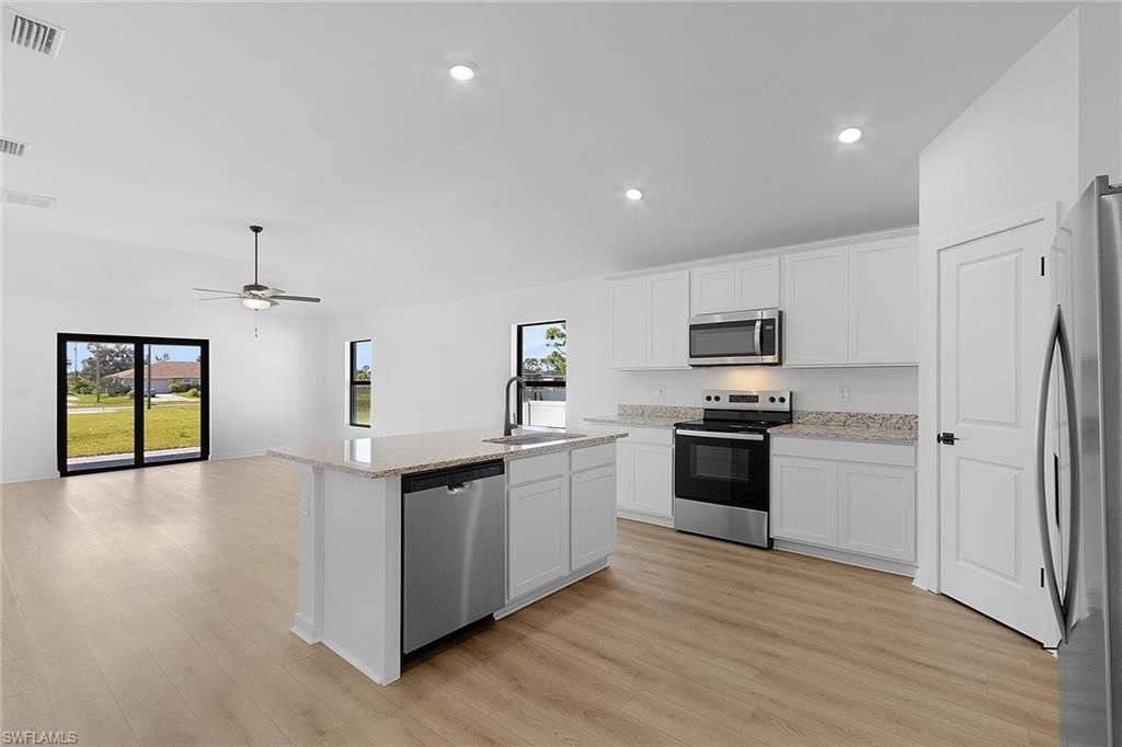 526 Parkdale Blvd, Lehigh Acres, FL 33974 Photo