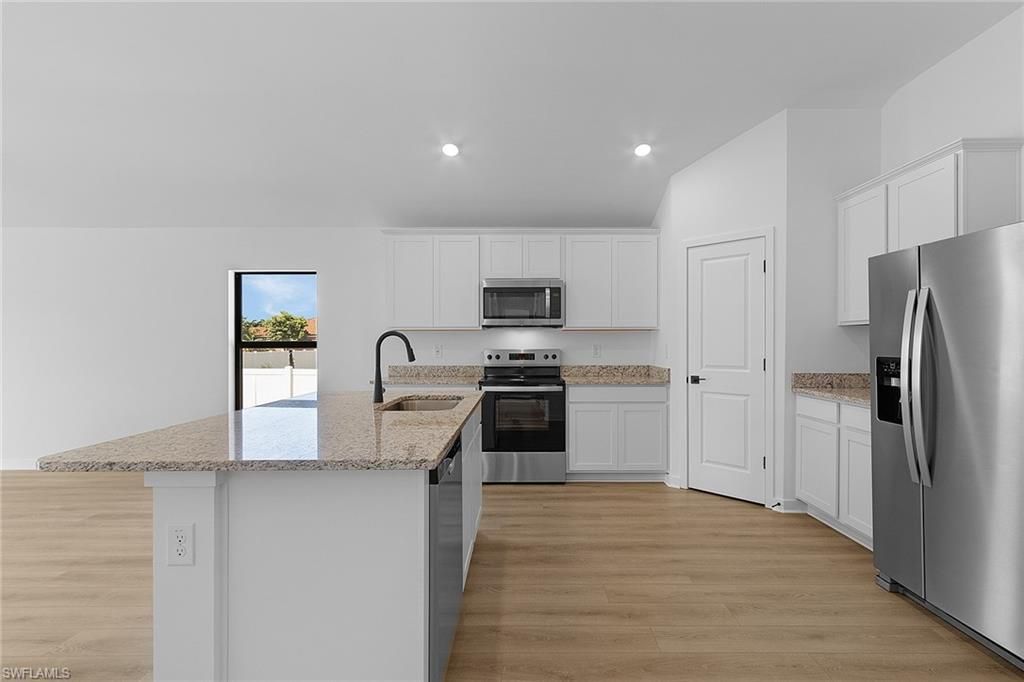 526 Parkdale Blvd, Lehigh Acres, FL 33974 Photo