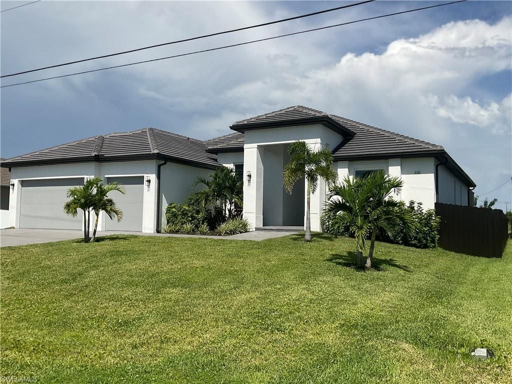 335 SW 31st Pl, Cape Coral, FL 33991 Photo